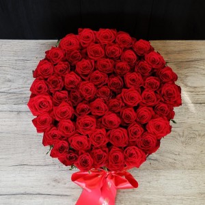 Συνθέσεις Λουλουδιών - Huge Red Roses hat box 
