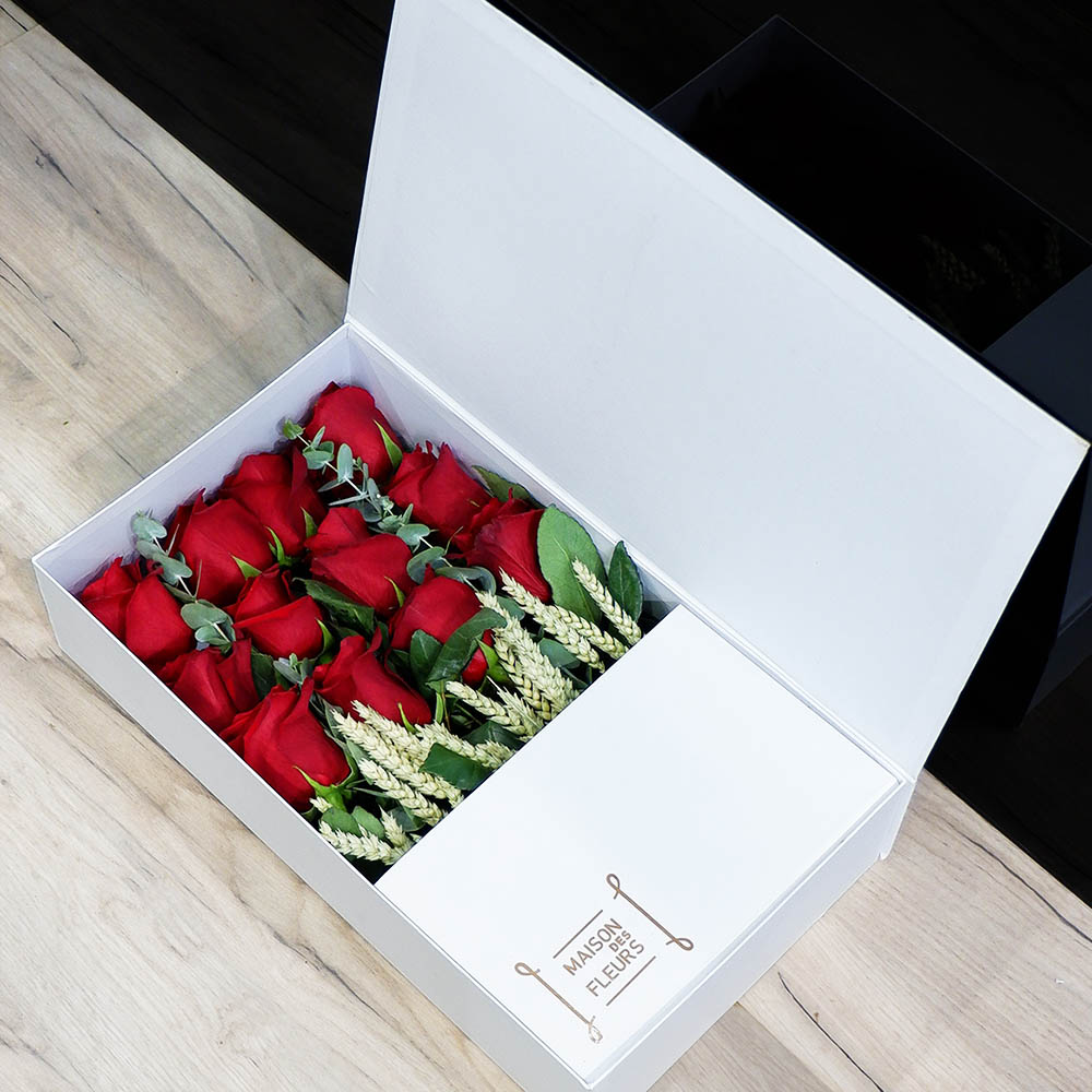 Λουλούδια Αγάπης - Συνθέσεις Λουλουδιών - Red Box - Σύνθεση λουλουδιών | Ανθοπωλείο Maison des fleurs