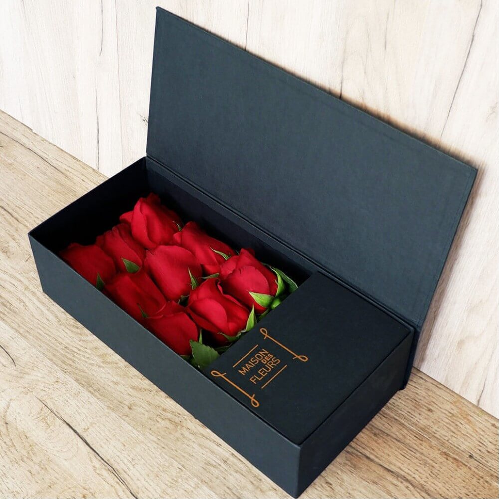 Συνθέσεις Λουλουδιών - Red Black box - Σύνθεση λουλουδιών | Ανθοπωλείο Maison des fleurs