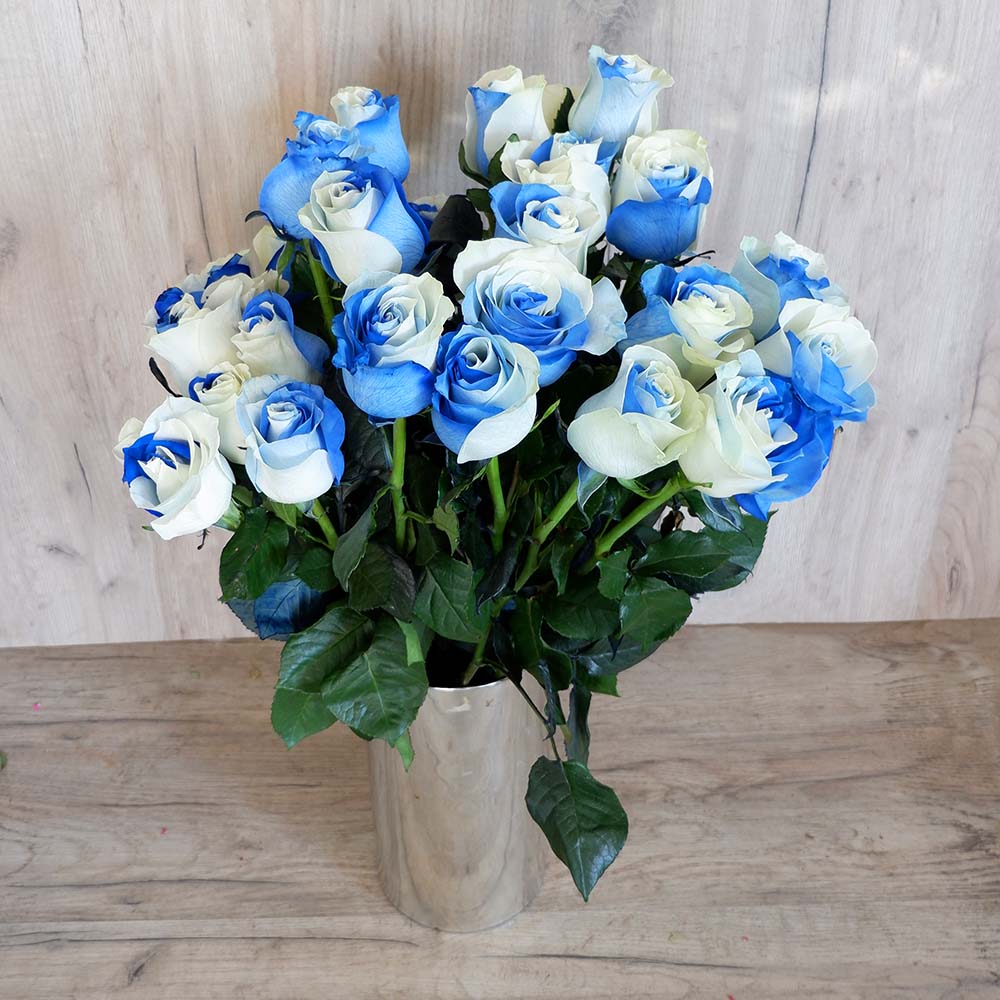 Τριαντάφυλλα - Δίχρωμο Μπλε - Δημιουργήστε την δική σας ανθοδέσμη με τα εντυπωσιακά δίχρωμα ( μπλε-λευκό) τριαντάφυλλα.