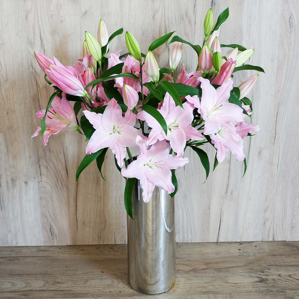 Star Geizer Lilies - Create your own bouquet with Star Geizer Lilies!